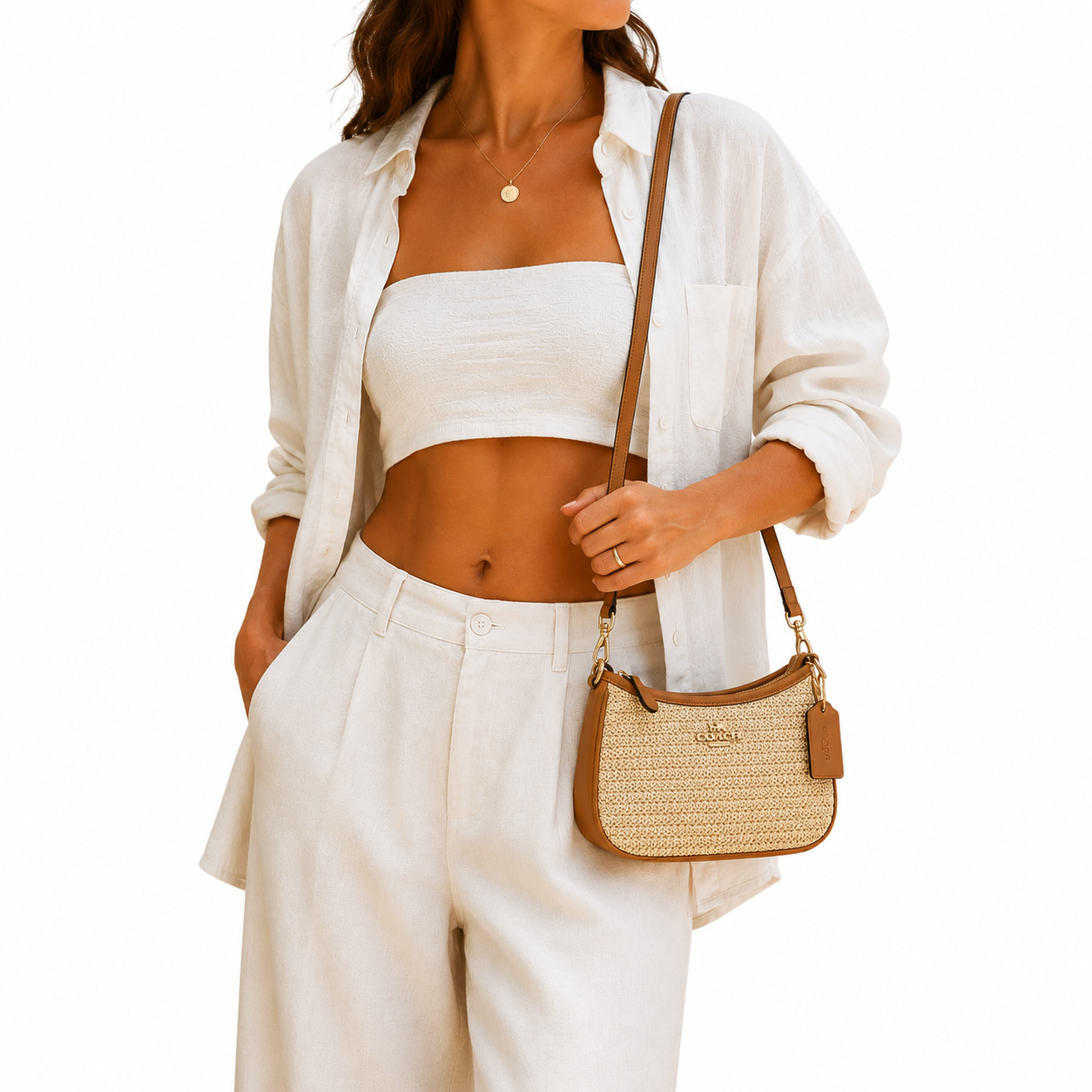 Teri Shoulder Bag in Straw